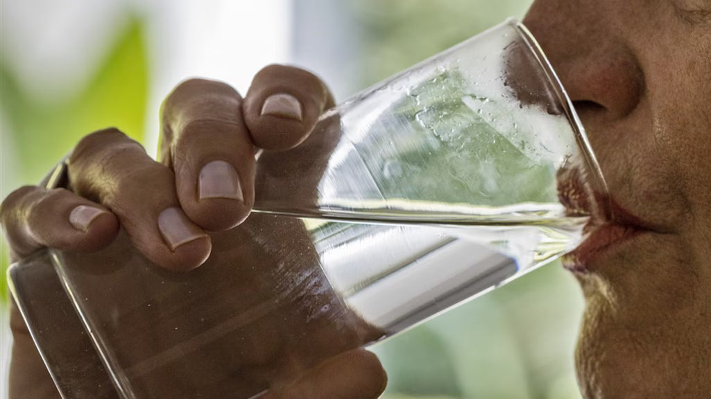 Te Veel PFAS in Nederlands Drinkwater: Actie Nodig