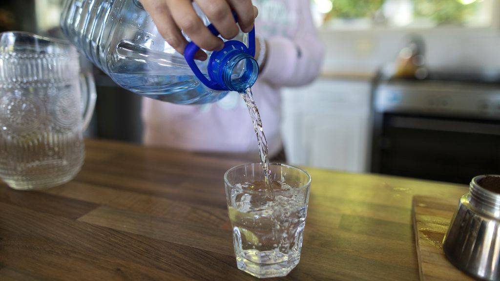 Nanoplastics in Flesjes Water: Wat Betekent Dit voor Jouw Gezondheid?